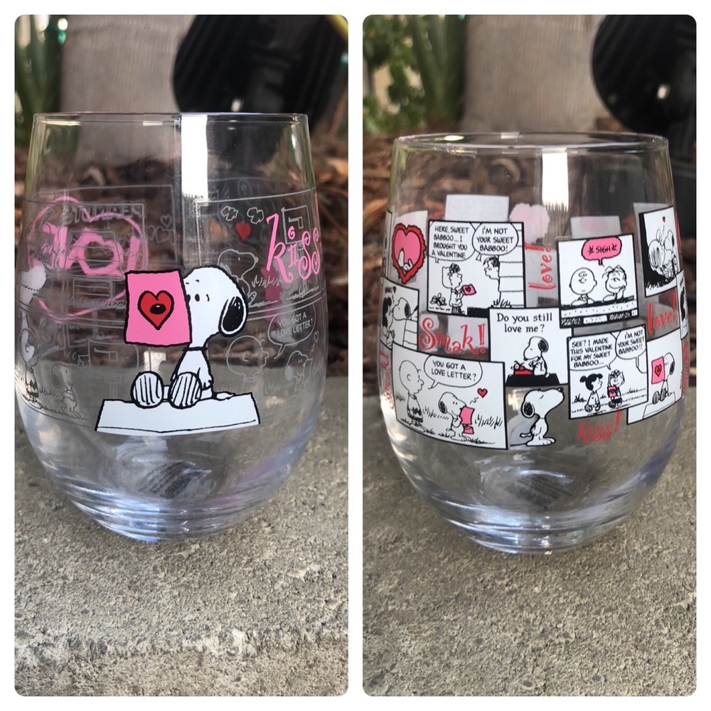 Boxed Peanuts Snoopy Cups Set